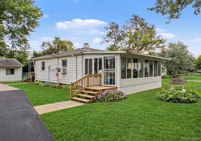 Photo 1 of Single family home for sale at 5082 N Center Rd, Flint, MI 48506 | MLS# 20261068053 | Listing updated on 2026-09-08