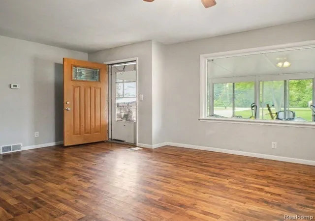 Photo 2 of Single family home for sale at 5082 N Center Rd, Flint, MI 48506 | MLS# 20261068053 | Listing updated on 2026-09-08
