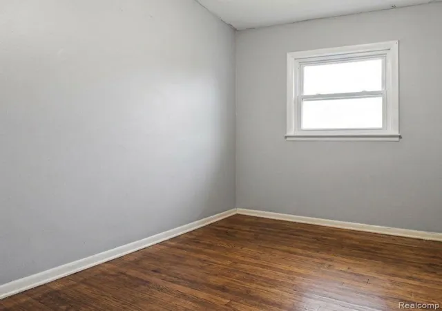 Photo 4 of Single family home for sale at 5082 N Center Rd, Flint, MI 48506 | MLS# 20261068053 | Listing updated on 2026-09-08