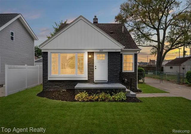 Photo 1 of Single family home for sale at 3323 Gardner Ave, Berkley, MI 48072 | MLS# 20261068093 | Listing updated on 2026-09-08