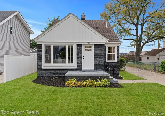 Photo 2 of Single family home for sale at 3323 Gardner Ave, Berkley, MI 48072 | MLS# 20261068093 | Listing updated on 2026-09-08