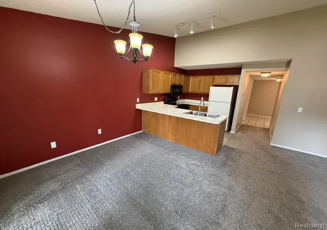 Photo 3 of Condo for sale at 4962 Oak Hill Dr #75, Waterford Charter Township Oakland, MI 48329 | MLS# 20261068110 | Listing updated on 2026-09-11