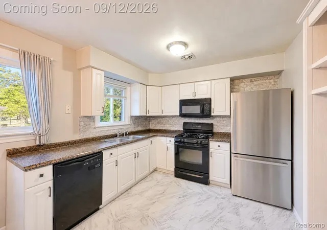Photo 2 of Single family home for sale at 2908 Norwood Dr, Trenton, MI 48183 | MLS# 20261068126 | Listing updated on 2026-09-12