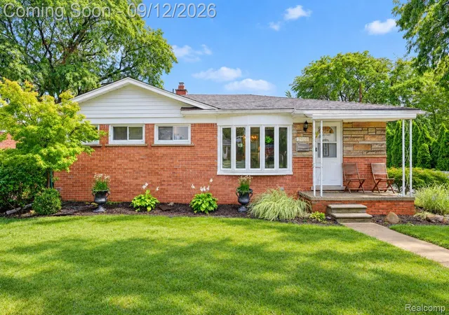 Photo 4 of Single family home for sale at 2908 Norwood Dr, Trenton, MI 48183 | MLS# 20261068126 | Listing updated on 2026-09-12