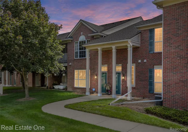 Photo 1 of Condo for sale at 25209 Chesapeake Cir, Commerce Charter Township Oakland, MI 48390 | MLS# 20261068141 | Listing updated on 2026-10-08