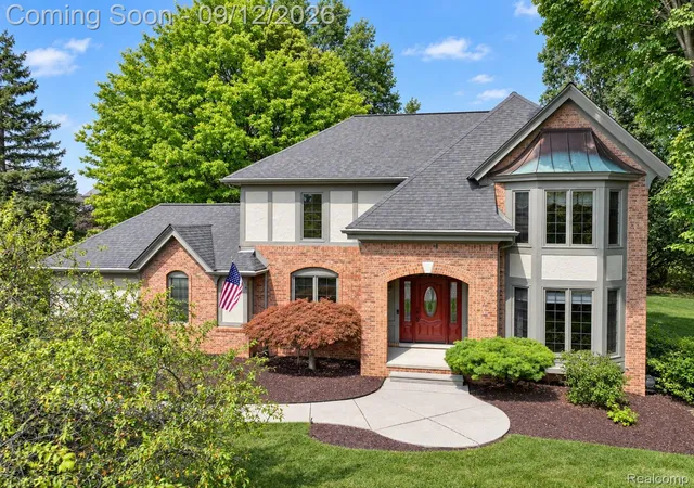 Photo 1 of Sale Pending at 39202 Point Ct, Farmington Hills, MI 48331 | MLS# 20261068147 | Listing updated on 2026-09-15