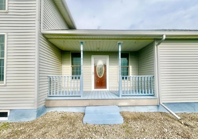 Photo 3 of Single family home for sale at 13091 Birdlake Rd, Amboy Township Hillsdale, MI 49232 | MLS# 62026044947 | Listing updated on 2026-09-09
