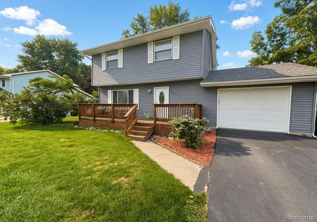 Photo 1 of Sale Pending at 5471 Ole Banner Trl, Grand Blanc Charter Township Genesee, MI 48439 | MLS# 20261068357 | Listing updated on 2026-10-22