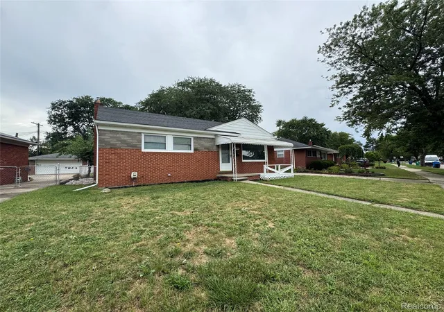 Photo 3 of Single family home for sale at 24895 Beck Ave, Eastpointe, MI 48021 | MLS# 20261068371 | Listing updated on 2026-09-15
