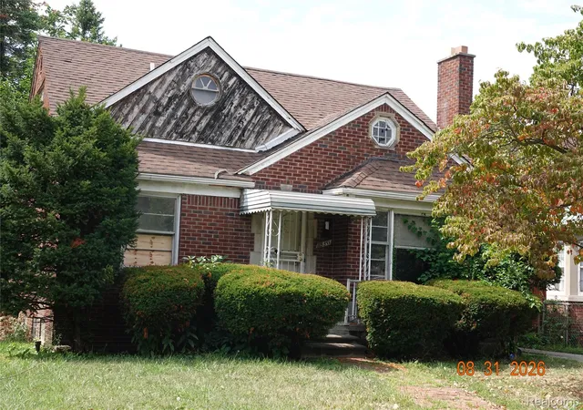 Photo 2 of Single family home for sale at 15371 Lindsay St, Detroit, MI 48227 | MLS# 20261068404 | Listing updated on 2026-10-09