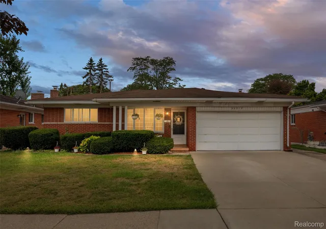 Photo 1 of Single family home for sale at 30219 Pembroke Dr, Warren City Macomb, MI 48092 | MLS# 20261068457 | Listing updated on 2026-09-17
