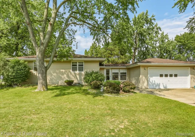 Photo 1 of Single family home for sale at 1755 S Reese Rd, Reese, MI 48757 | MLS# 20261068456 | Listing updated on 2026-09-03