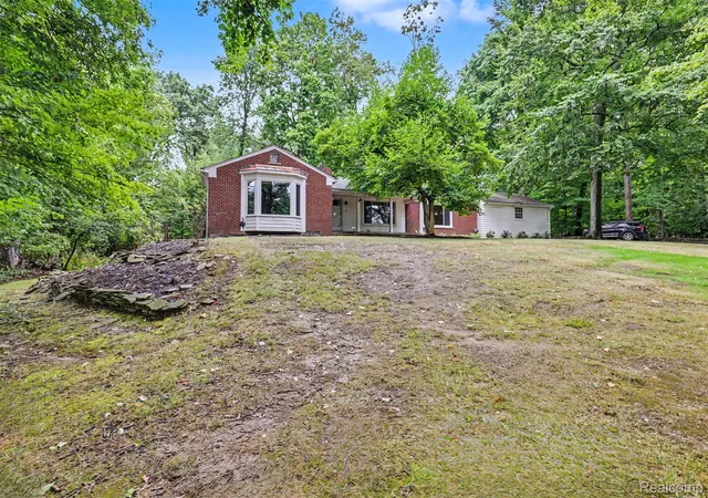 Photo 3 of Single family home for sale at 47040 Timberlane St, Northville, MI 48167 | MLS# 20261068531 | Listing updated on 2026-09-13