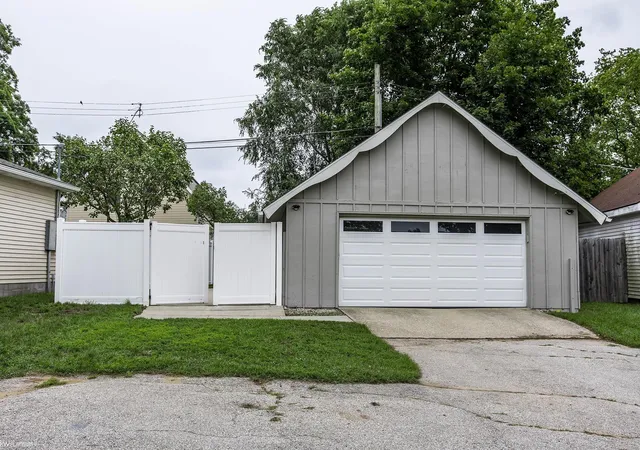 Photo 2 of Single family home for sale at 8970 Lakeshore Rd, Burtchville Township St Clair, MI 48059 | MLS# 58050219886 | Listing updated on 2026-09-11