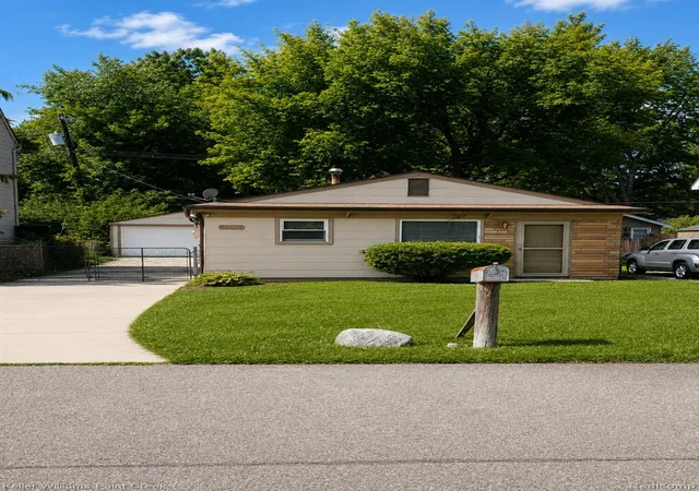 Photo 2 of Single family home for sale at 20077 Negaunee, Redford Charter Township Wayne, MI 48240 | MLS# 20261068590 | Listing updated on 2026-09-03