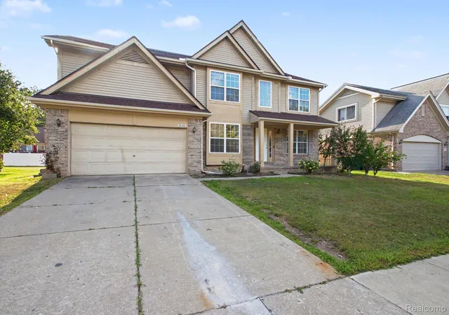 Photo 3 of Single family home for sale at 19144 Red Oak Ln, Brownstown, MI 48193 | MLS# 20261068596 | Listing updated on 2026-09-03