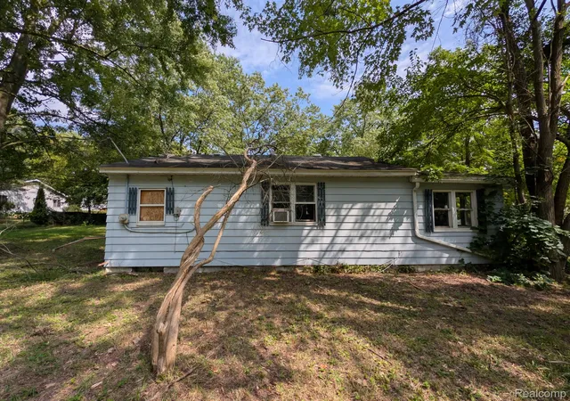 Single family home for sale at 965 Orion Ter, OrionCharterTownship_Oakland, MI 48362 | MLS# 20261068609