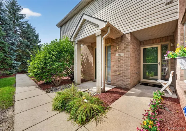 Photo 3 of Condo for sale at 531 Brookfield Dr N #81, Westland City Wayne, MI 48185 | MLS# 20261068617 | Listing updated on 2026-09-09