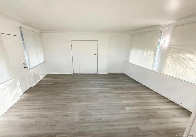 Photo 4 of Single family home for sale at 15405 Young St, Detroit, MI 48205 | MLS# 20261068633 | Listing updated on 2026-10-02