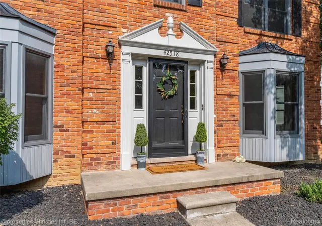 Photo 4 of Single family home for sale at 42518 Steepleview St, Northville, MI 48168 | MLS# 20261068648 | Listing updated on 2026-09-11