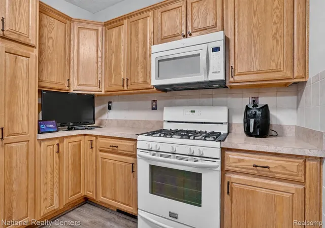 Photo 3 of Condo for sale at 38561 Deer Crk Blvd, Westland, MI 48185 | MLS# 20261068717 | Listing updated on 2026-10-25