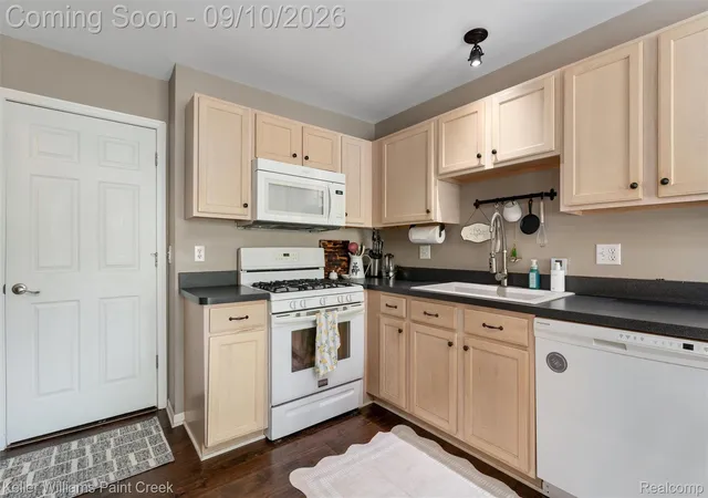 Photo 3 of Condo for sale at 2529 Pine Dr, Wixom, MI 48393 | MLS# 20261068797 | Listing updated on 2026-09-18