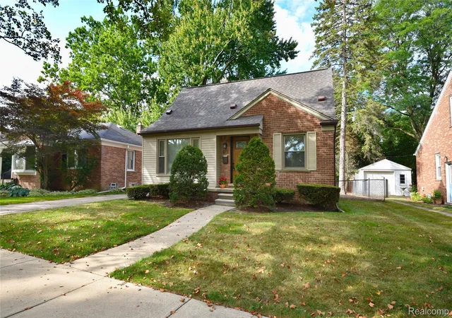 Photo 1 of Single family home for sale at 1526 E Melton Rd, Birmingham, MI 48009 | MLS# 20261068852 | Listing updated on 2026-09-04