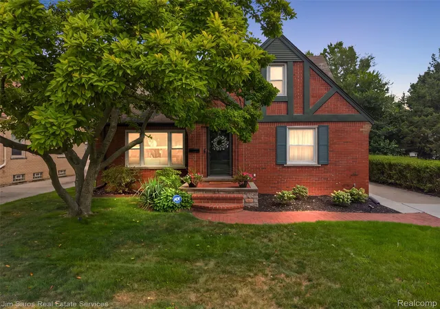 Photo 1 of Single family home for sale at 488 Bournemouth Rd, Grosse Pointe Farms, MI 48236 | MLS# 20261068895 | Listing updated on 2026-09-10