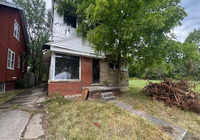 Photo 3 of Single family home for sale at 11975 Hamburg St, Detroit City Wayne, MI 48205 | MLS# 20261068953 | Listing updated on 2026-10-01