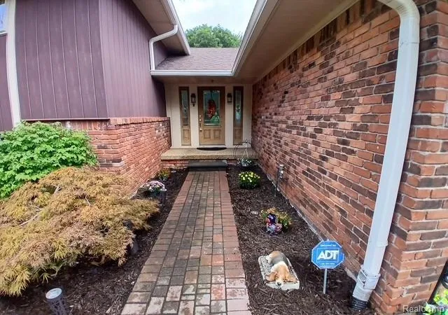 Photo 3 of Single family home for sale at 315 Meadowlake Rd, Canton, MI 48188 | MLS# 20261068985 | Listing updated on 2026-09-11