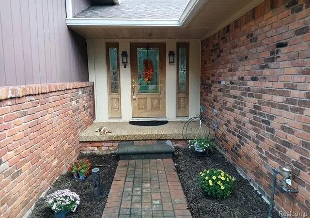 Photo 3 of Single family home for sale at 315 Meadowlake Rd, Canton, MI 48188 | MLS# 20261068985 | Listing updated on 2026-09-11