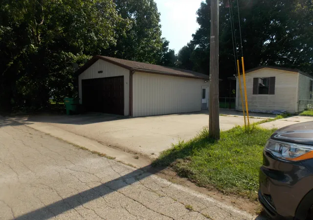 Photo 1 of Single family home for sale at 1168 Shady Shores Dr, Howard Township Cass, MI 49120 | MLS# 69026045668 | Listing updated on 2026-09-10