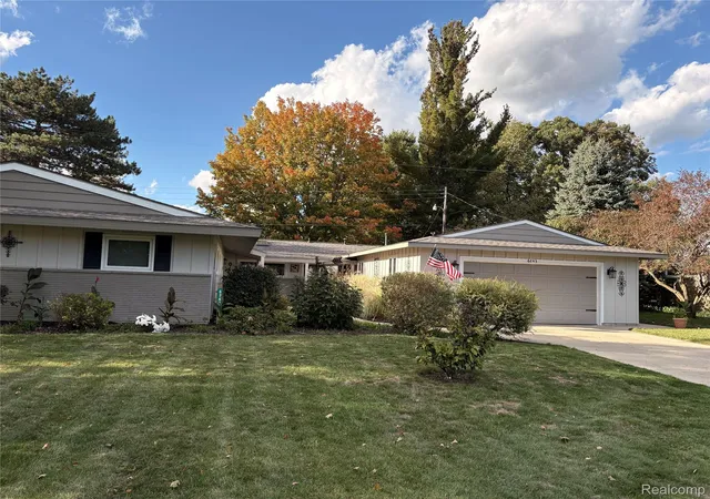 Single family home for sale at 6243 Westview Dr, Grand Blanc, MI 48439 | MLS# 20261069045