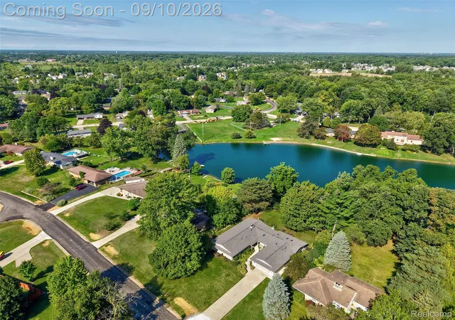 Photo 3 of Single family home for sale at 6243 Westview Dr, Grand Blanc, MI 48439 | MLS# 20261069045 | Listing updated on 2026-09-11
