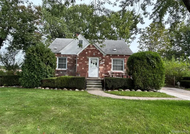 Photo 1 of Sale Pending at 2275 Marlow Dr, Warren, MI 48092 | MLS# 20261069070 | Listing updated on 2026-09-22