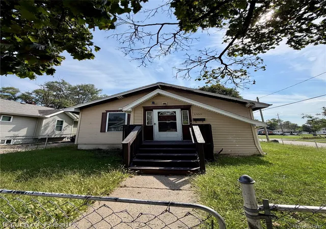 Photo 1 of Single family home for sale at 1700 Delaware Ave, Flint, MI 48506 | MLS# 20261069074 | Listing updated on 2026-09-05