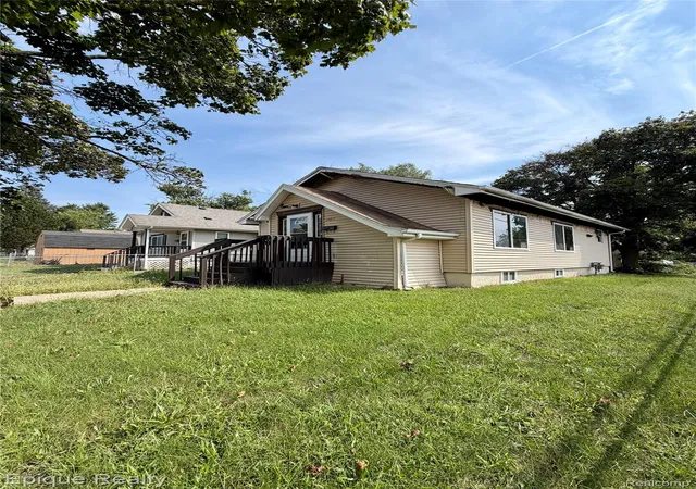 Photo 3 of Single family home for sale at 1700 Delaware Ave, Flint, MI 48506 | MLS# 20261069074 | Listing updated on 2026-09-05