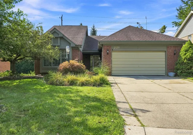 Photo 1 of Single family home for sale at 221 Sandalwood Dr, Rochester Hills, MI 48307 | MLS# 20261069083 | Listing updated on 2026-09-04