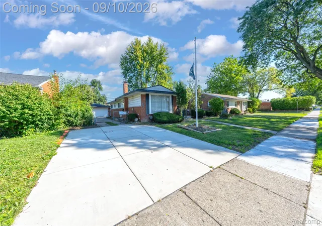 Photo 2 of Single family home for sale at 16375 Kennedy, Roseville, MI 48066 | MLS# 20261069102 | Listing updated on 2026-09-10