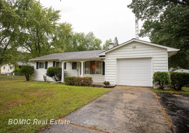 Photo 1 of Single family home for sale at 11220 Langdon Dr, Vienna Charter Township Genesee, MI 48420 | MLS# 61050220120 | Listing updated on 2026-09-01