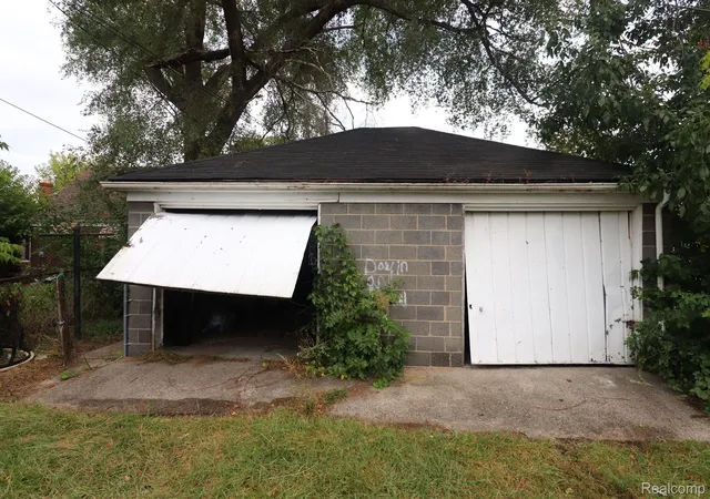 Photo 3 of Multi family home for sale at 10201 - 10203 Hayes St, Detroit, MI 48213 | MLS# 20261069171 | Listing updated on 2026-09-07
