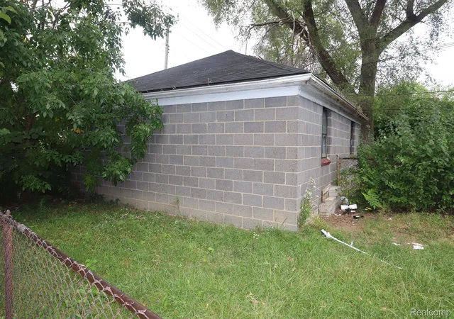 Photo 4 of Multi family home for sale at 10201 - 10203 Hayes St, Detroit, MI 48213 | MLS# 20261069171 | Listing updated on 2026-09-07