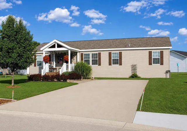 Single family home for sale at 5191 Sheffield Dr, HollyTownship_Oakland, MI 48442 | MLS# 5050220138
