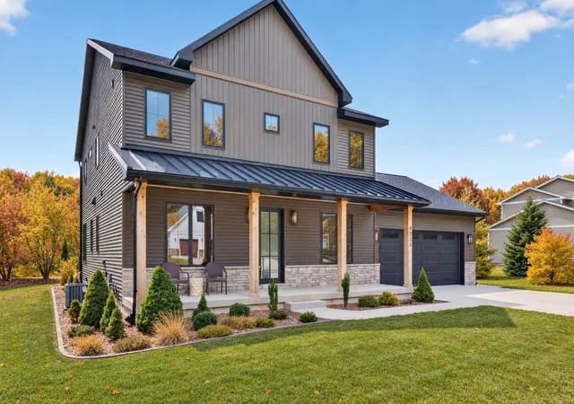 Photo 1 of Single family home for sale at 9336 E Summerfield Dr, Elmwood Charter Township Leelanau, MI 49684 | MLS# 78080072965 | Listing updated on 2026-10-30