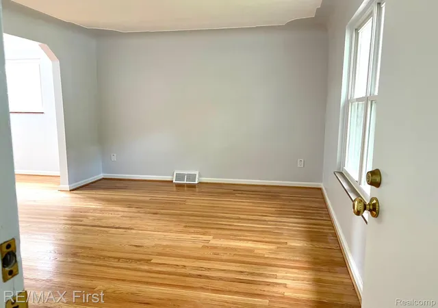 Photo 3 of Multi family home for sale at 552 Laprairie St, Ferndale, MI 48220 | MLS# 20261069206 | Listing updated on 2026-09-02