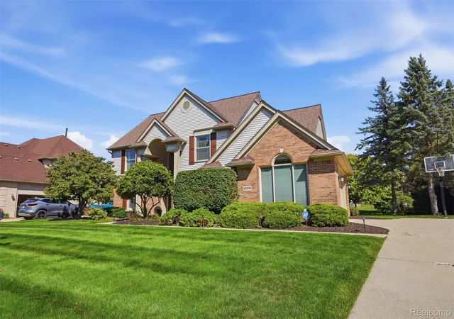 Photo 3 of Single family home for sale at 48098 Covington Ct, Canton, MI 48187 | MLS# 20261069280 | Listing updated on 2026-09-15