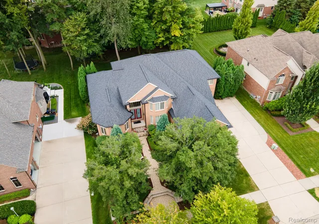 Photo 3 of Single family home for sale at 13046 Partridge Run, Shelby Charter Township Macomb, MI 48315 | MLS# 20261069368 | Listing updated on 2026-09-15