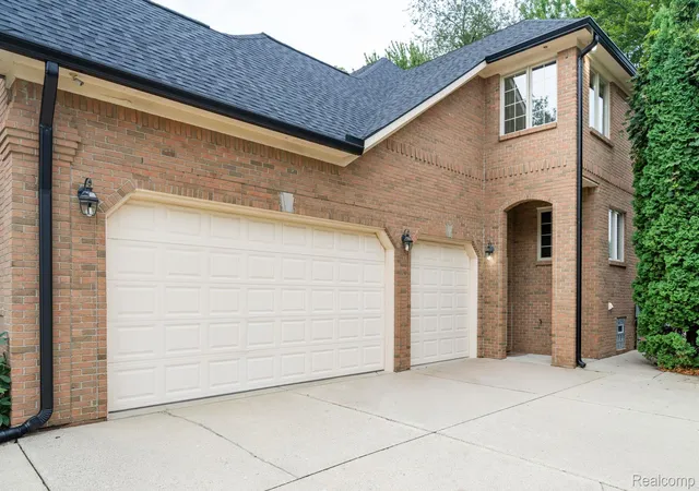 Photo 4 of Single family home for sale at 13046 Partridge Run, Shelby Charter Township Macomb, MI 48315 | MLS# 20261069368 | Listing updated on 2026-09-15