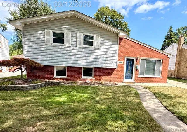 Photo 1 of Single family home for sale at 3311 Blaine St, Trenton, MI 48183 | MLS# 20261069376 | Listing updated on 2026-09-12
