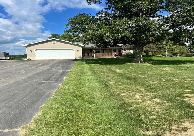 Photo 1 of Sale Pending at 11771 Lehring Rd, Burns Township Shiawassee, MI 48418 | MLS# 20261069393 | Listing updated on 2026-10-04